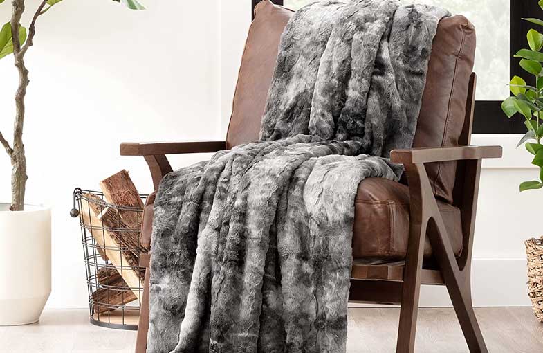 Chanasya Fuzzy Faux Fur Blankets